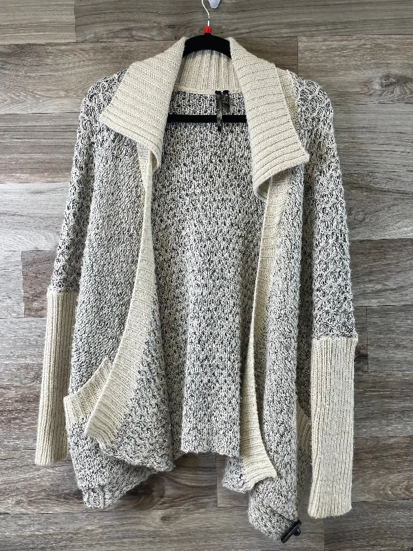 Sweater Cardigan By Clothes Mentor In Grey & Tan, Size: S