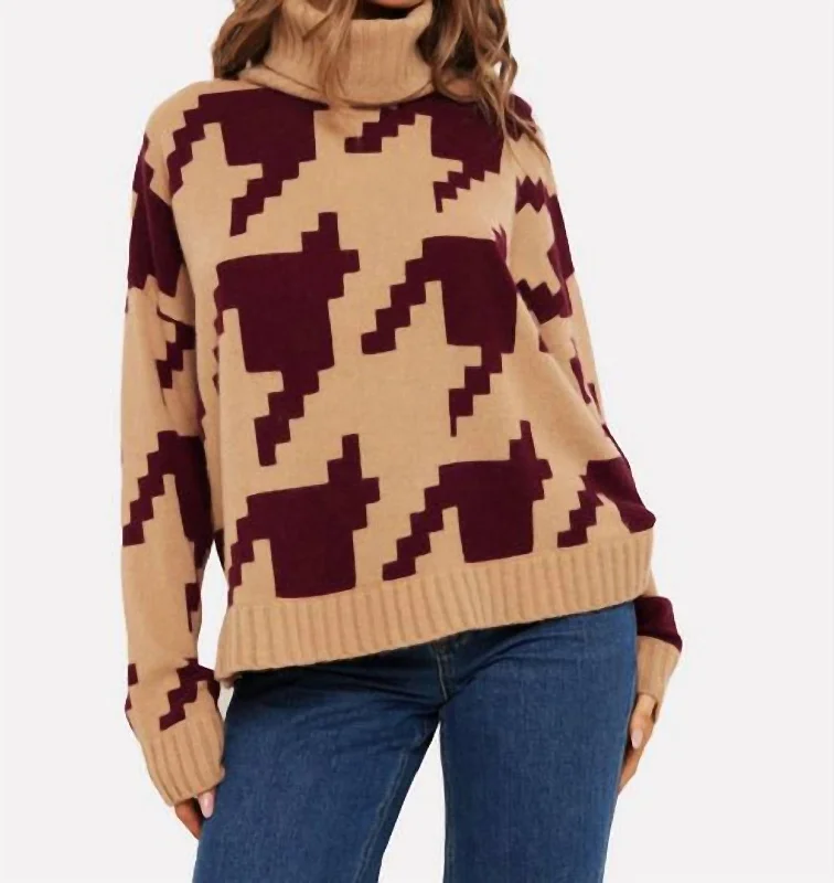 Hayley Houndstooth Cashmere Roll Neck Sweater In Camel